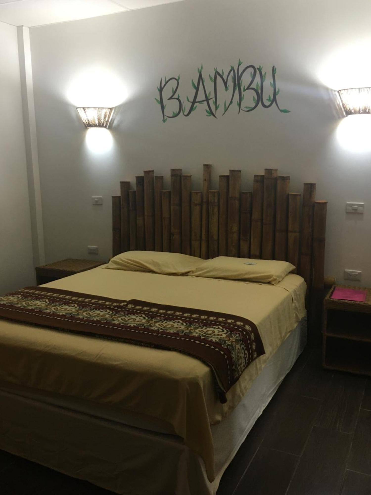 מלון Puerto López Casita Madame מראה חיצוני תמונה