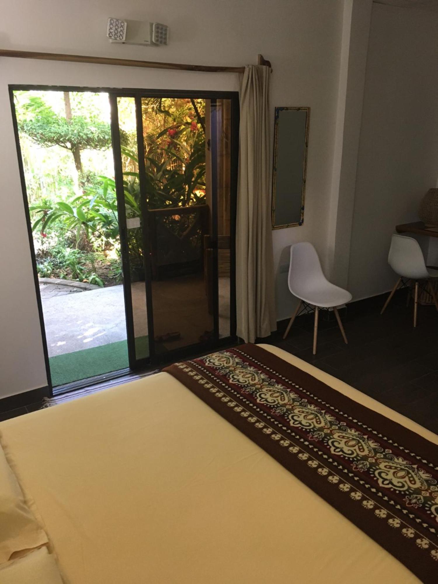 מלון Puerto López Casita Madame מראה חיצוני תמונה